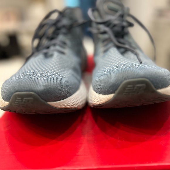 Men’s New Balance running shoes - Picture 3 of 7